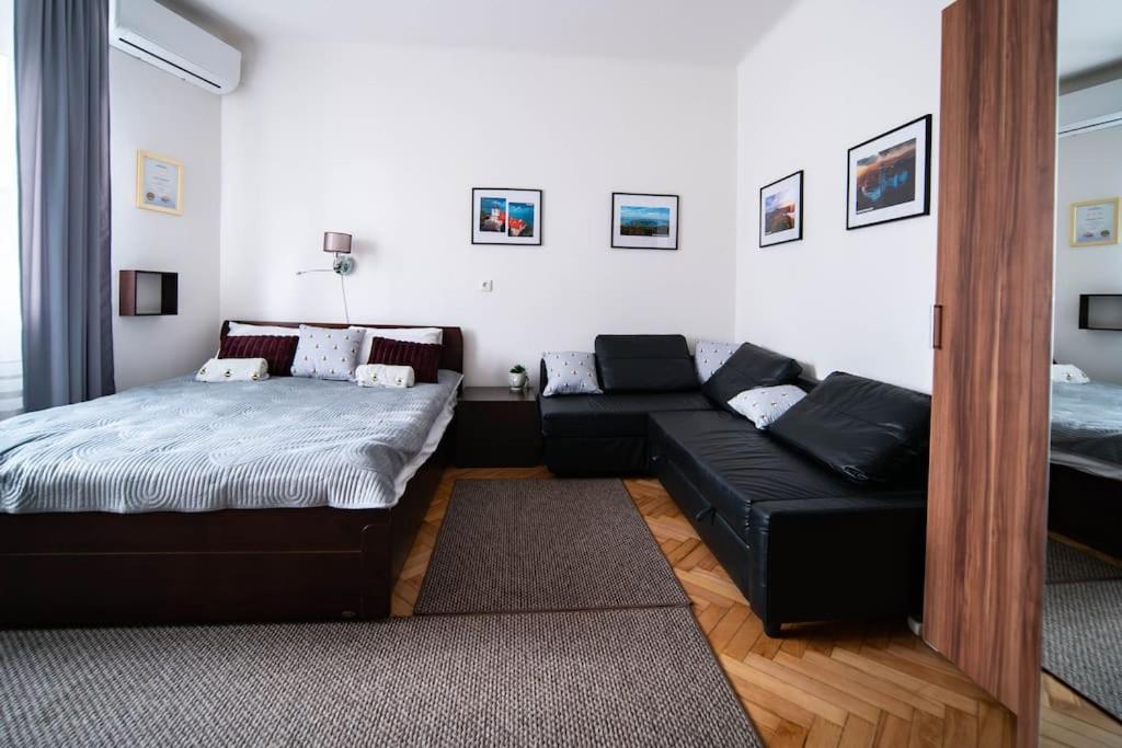 Bumblebee Apartment With Ac Budapest Eksteriør bilde
