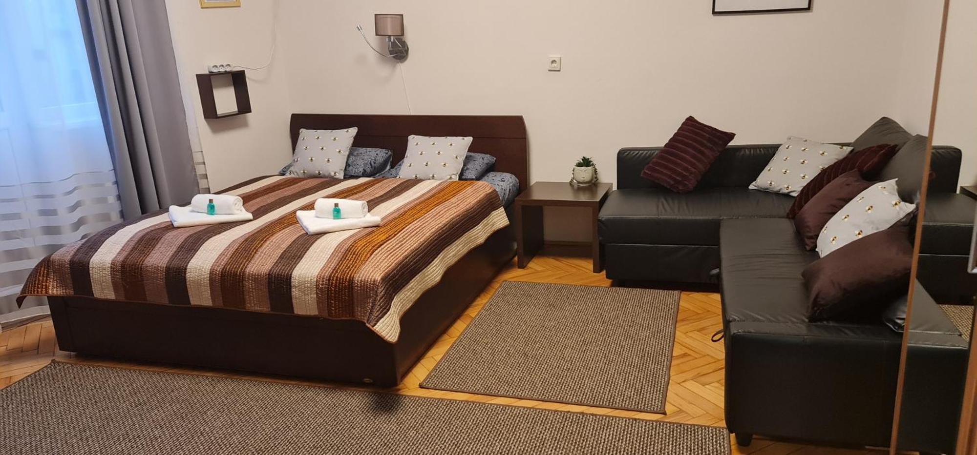 Bumblebee Apartment With Ac Budapest Eksteriør bilde